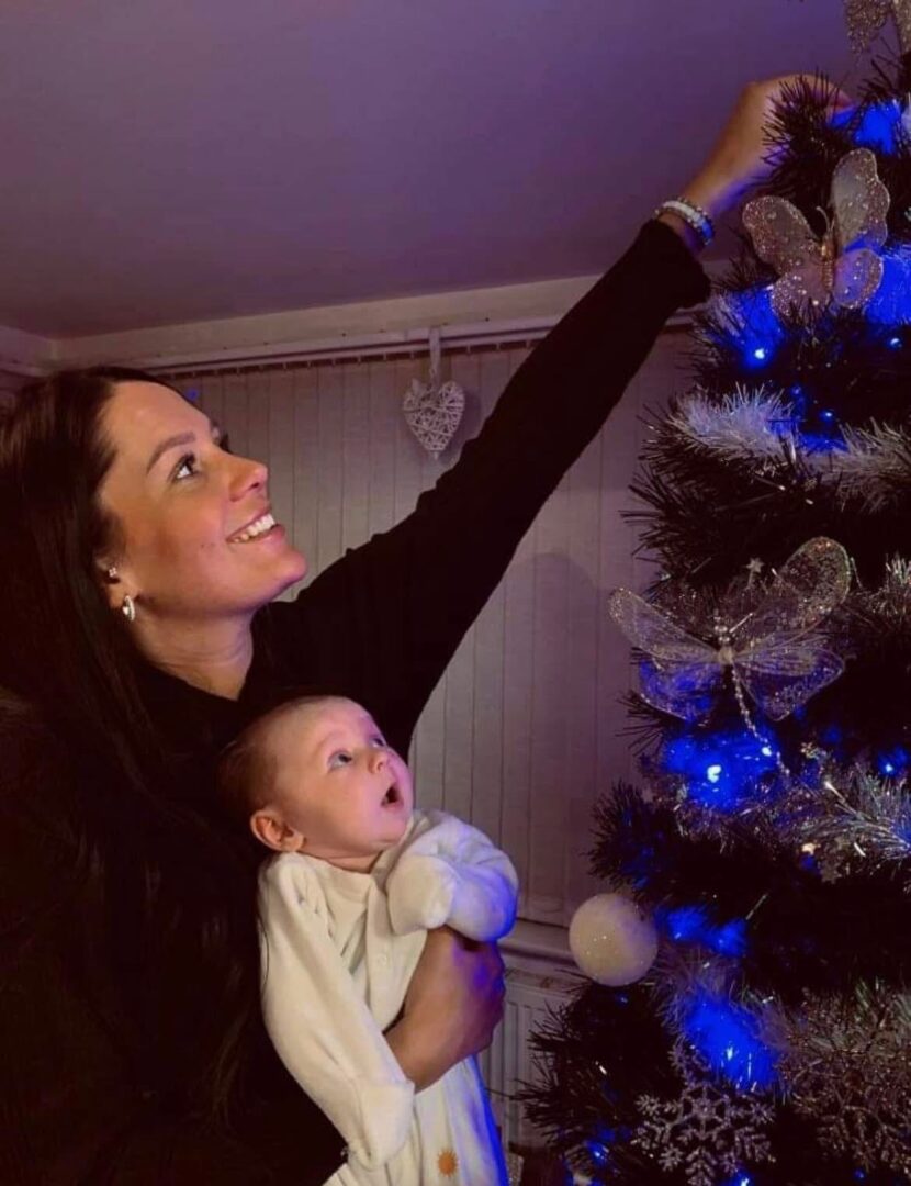 Kiena Dawes with her daughter